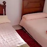 Sunny And Cozy Room For Girls